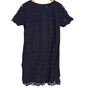 Ann Taylor Navy Blue Eyelet Lace Shift Dress Short Sleeve Size 6 Scalloped Hem
